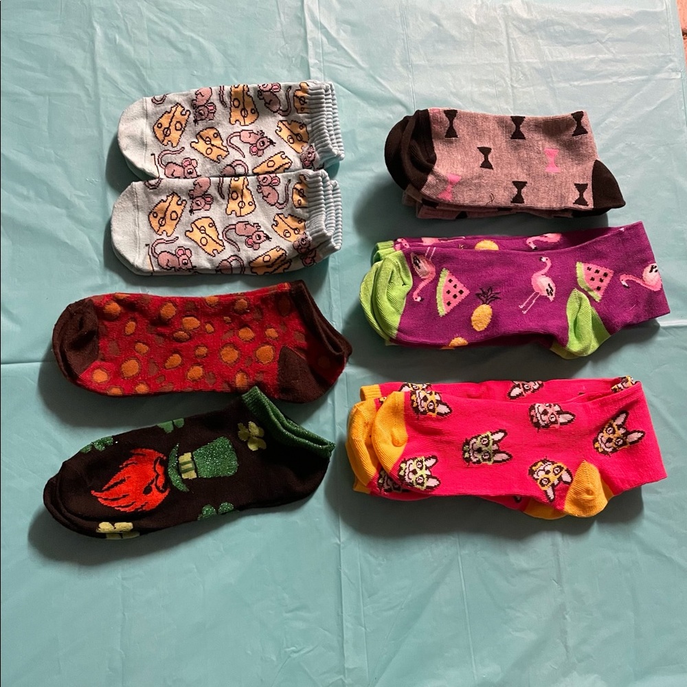 Lot of 7 pairs child’s socks